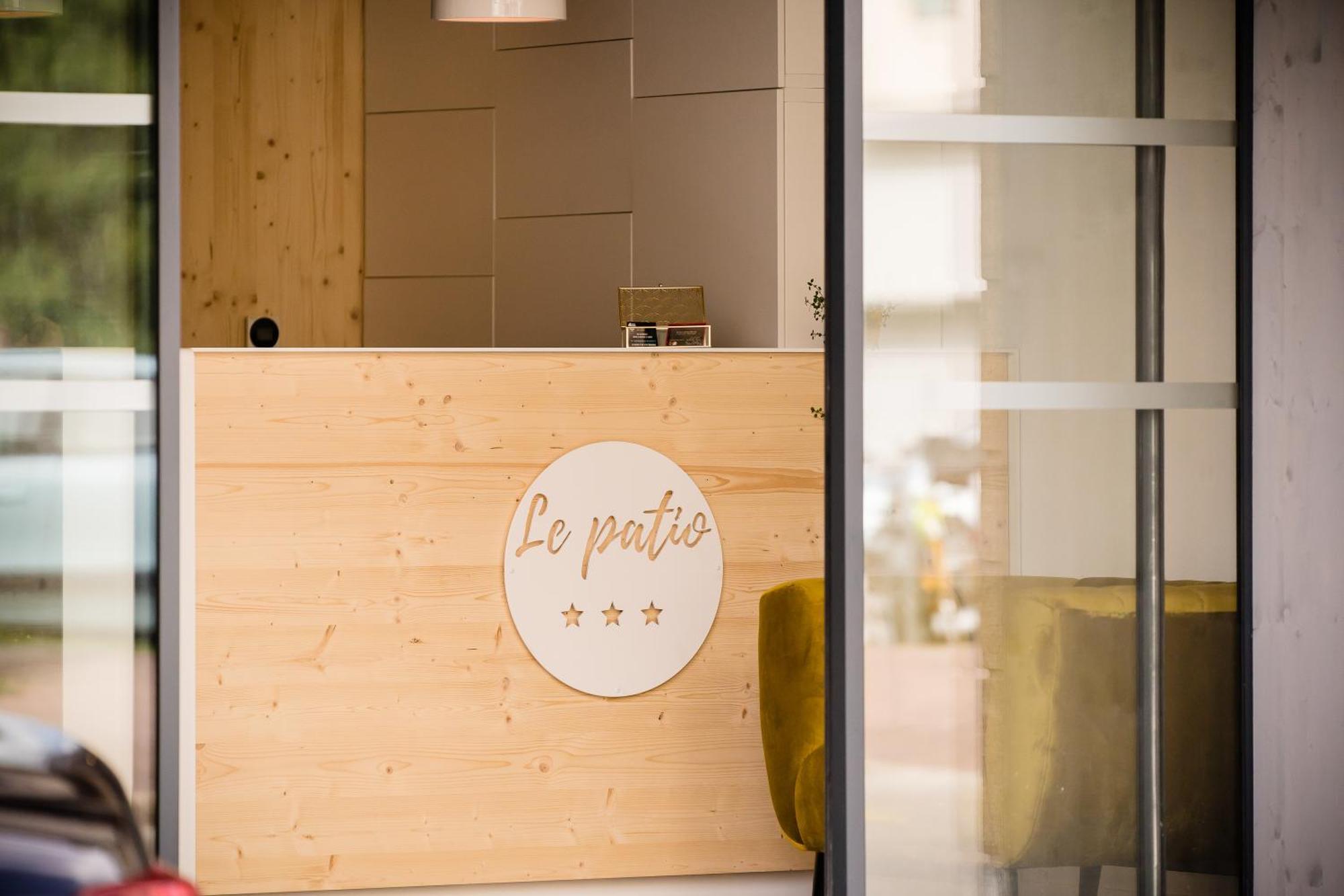 Hotel Le Patio De Victor, ロリアン エクステリア 写真